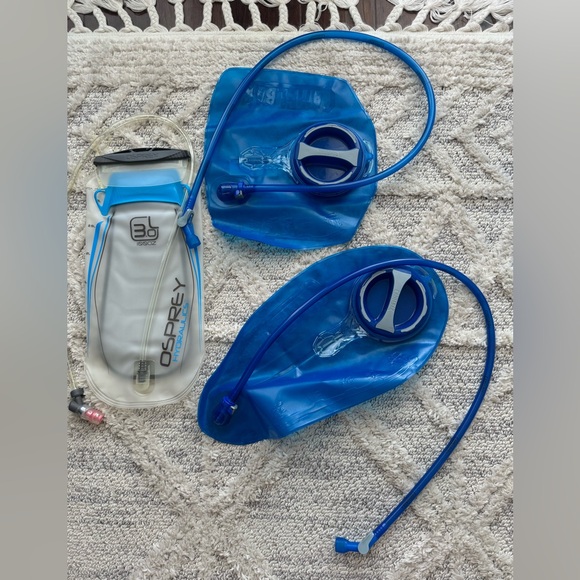 Water bladder bundle - Picture 3 of 5